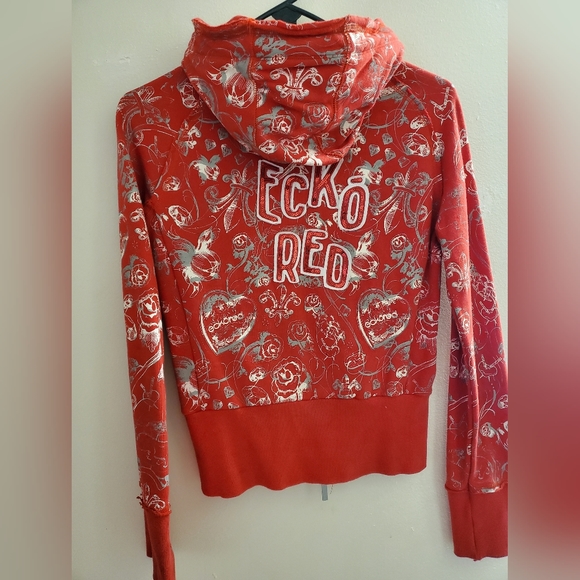 Ecko Red Sweater. Marc Ecko Size Medium - Picture 5 of 5